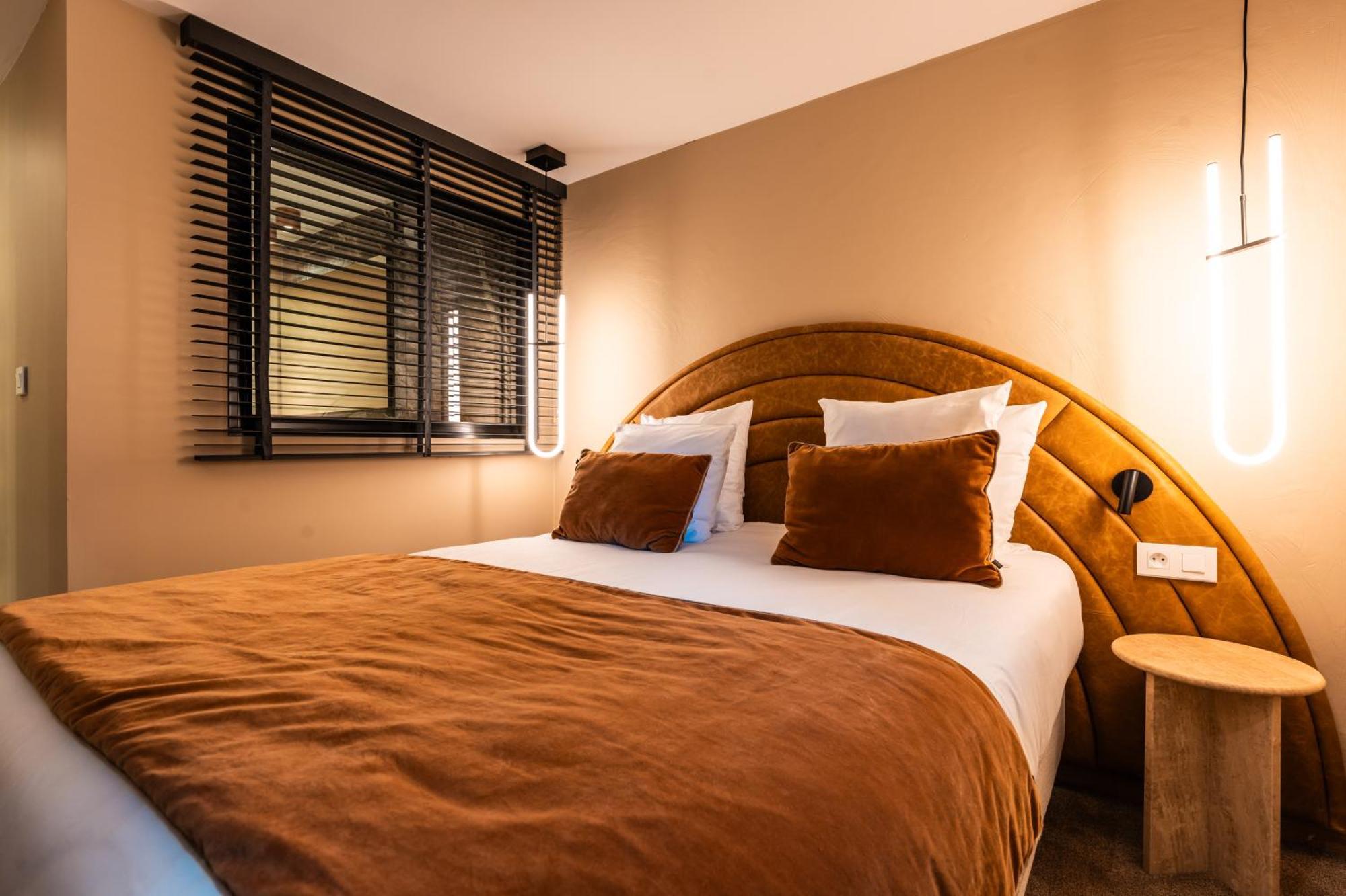 Hotel Fahrenheit Seven Courchevel Esterno foto