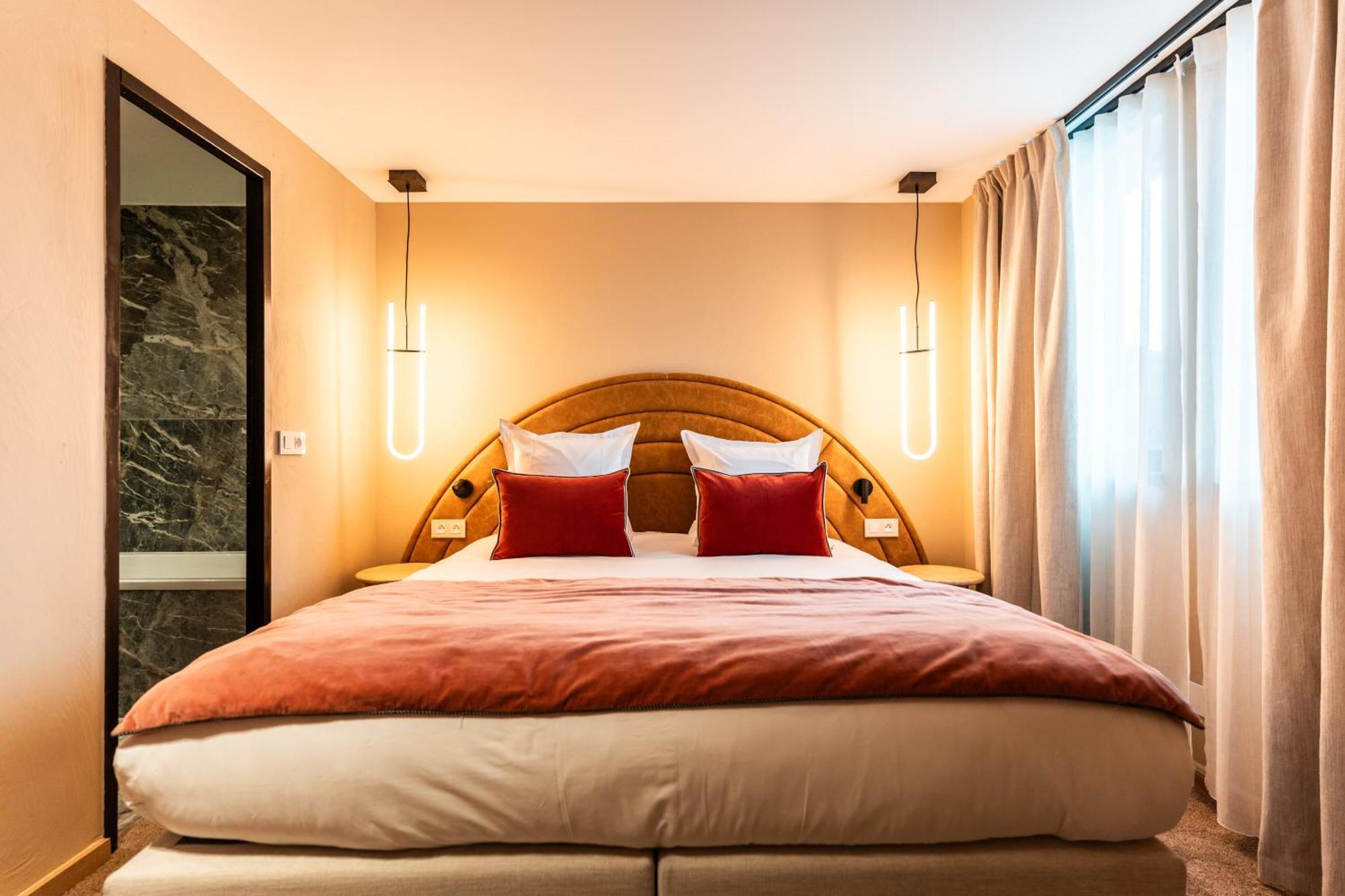 Hotel Fahrenheit Seven Courchevel Esterno foto