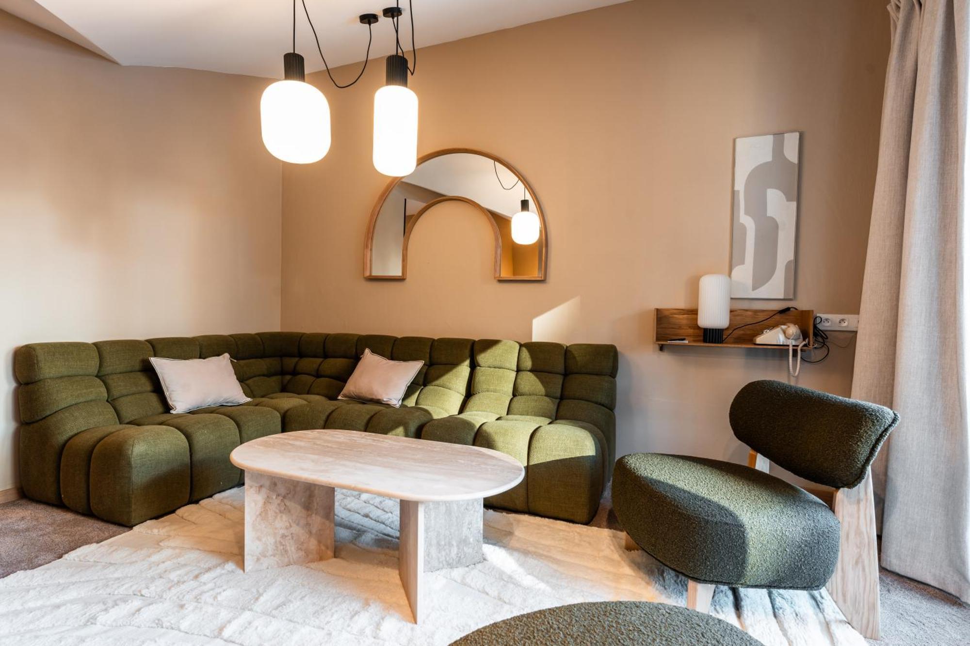 Hotel Fahrenheit Seven Courchevel Esterno foto