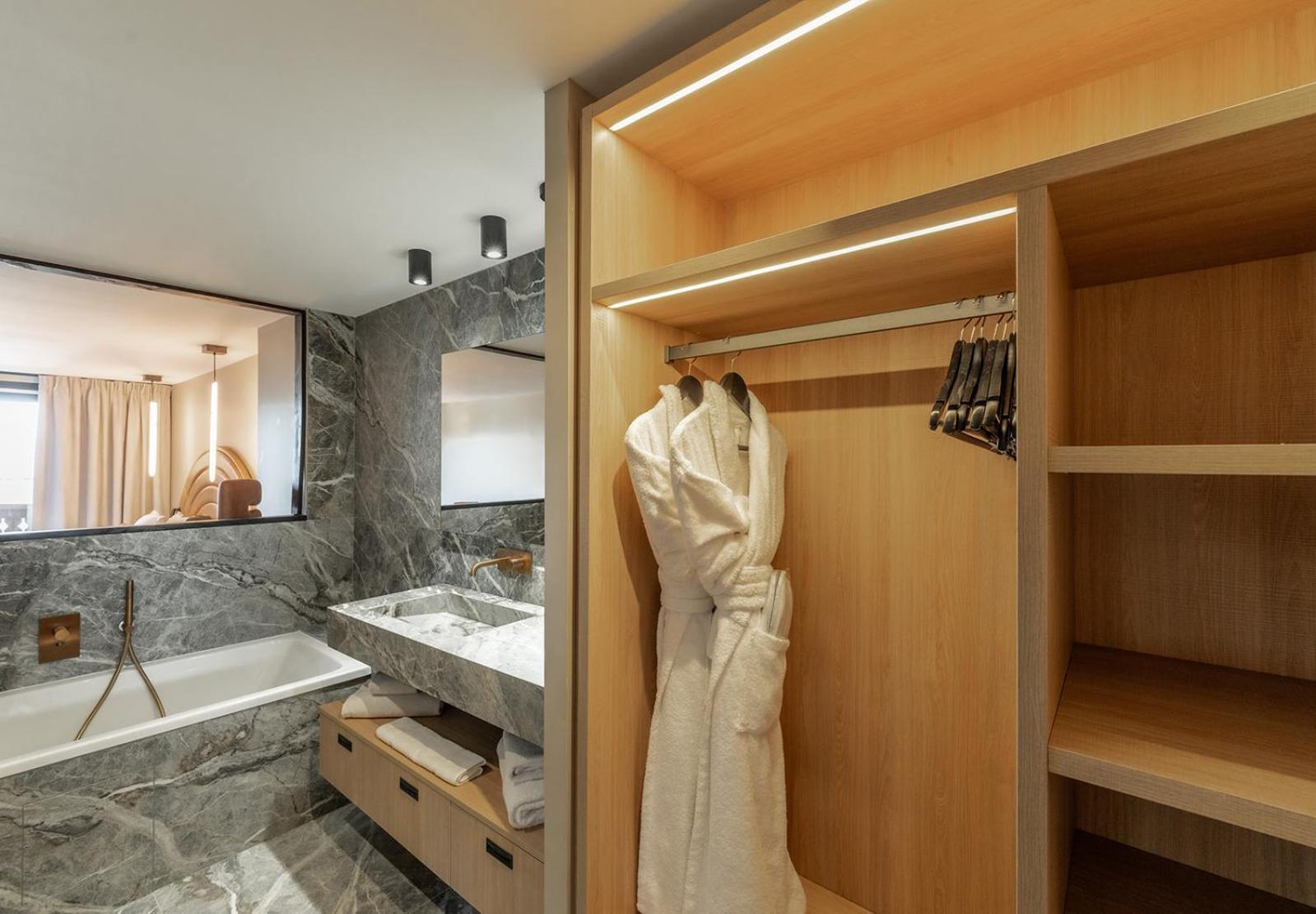 Hotel Fahrenheit Seven Courchevel Esterno foto