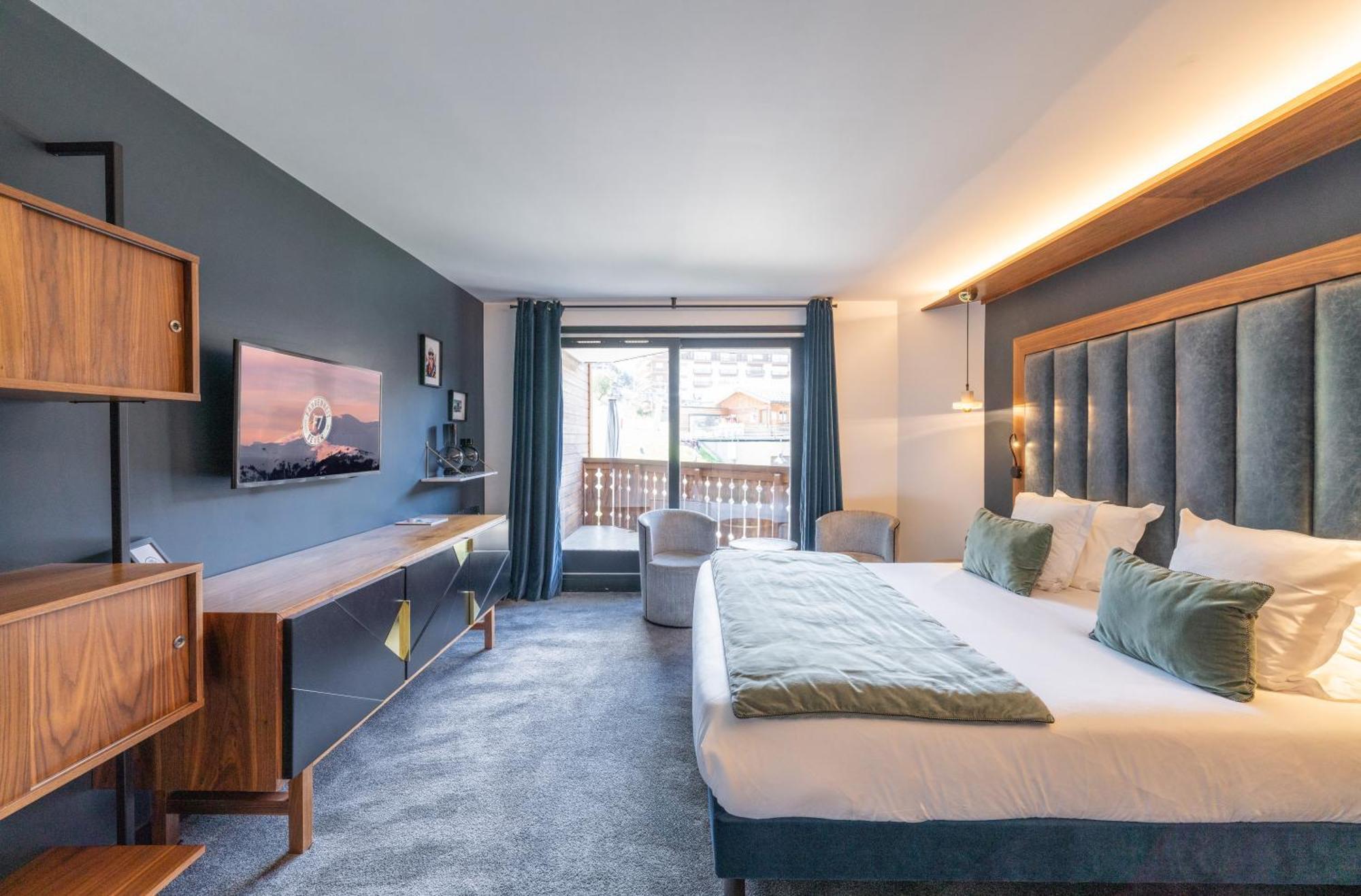Hotel Fahrenheit Seven Courchevel Esterno foto
