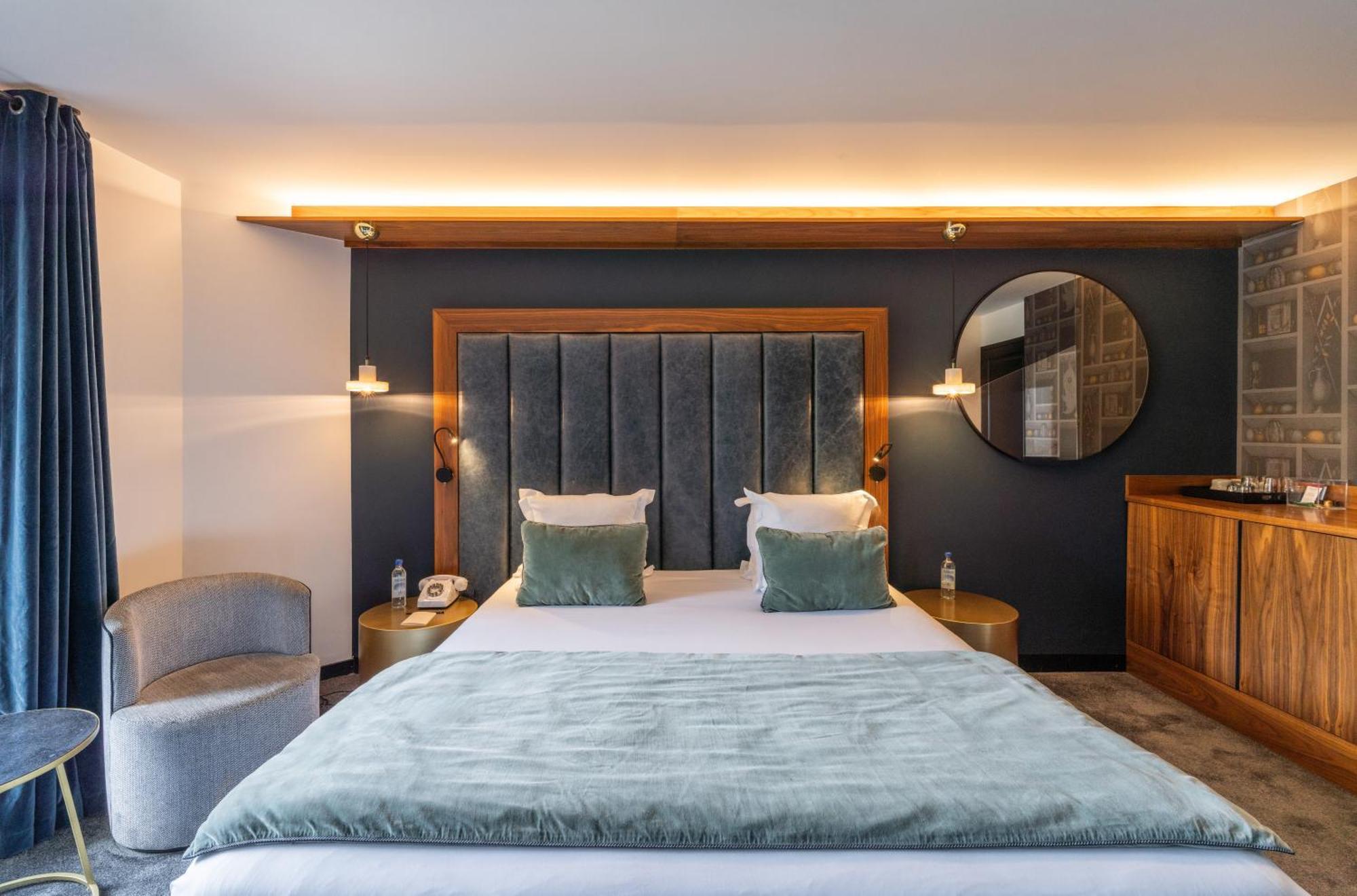 Hotel Fahrenheit Seven Courchevel Esterno foto